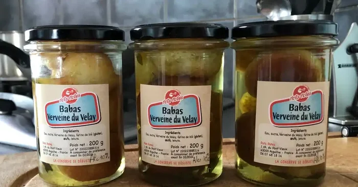 Babas à la liqueur de verveine du Velay (6% alc. Vol) – 4 pers