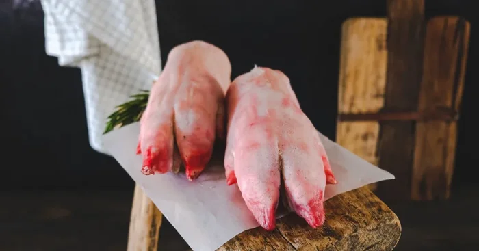 [Précommande] Pieds de Porc Crus x 2