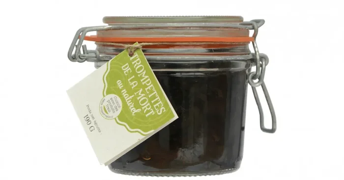 Trompettes De La Mort Au Naturel