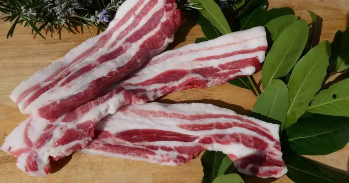 Ventrèche de Cochon Mangalica Bio Mâture – 500g